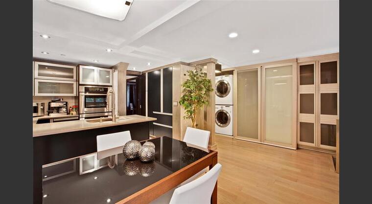 Online design Contemporary Kitchen by Joyce H. thumbnail