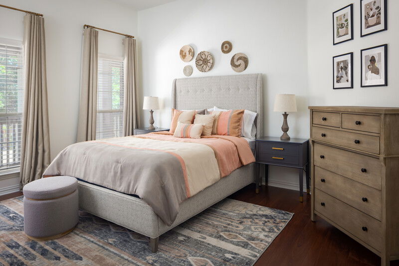 Top Contemporary Interior Designer, Veronica S. | Decorilla