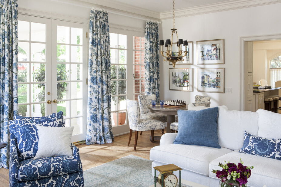 Traditional Living Room Interior