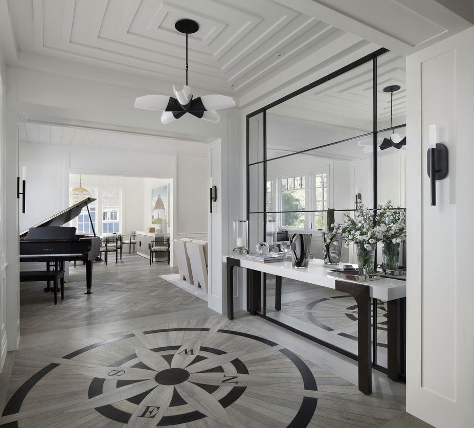 Hallway  by Charlotte Interior Designers