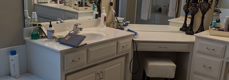 Transitional Style Master Bathroom Remodel - Before Photo