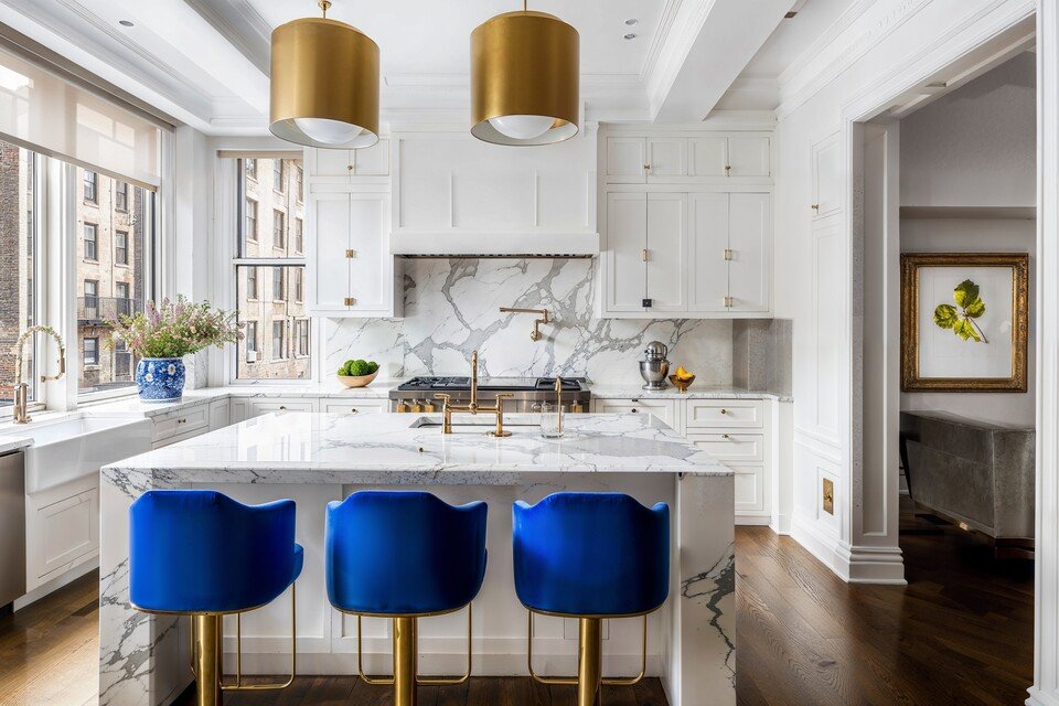 Glamorous White Kitchen Interior Design Project