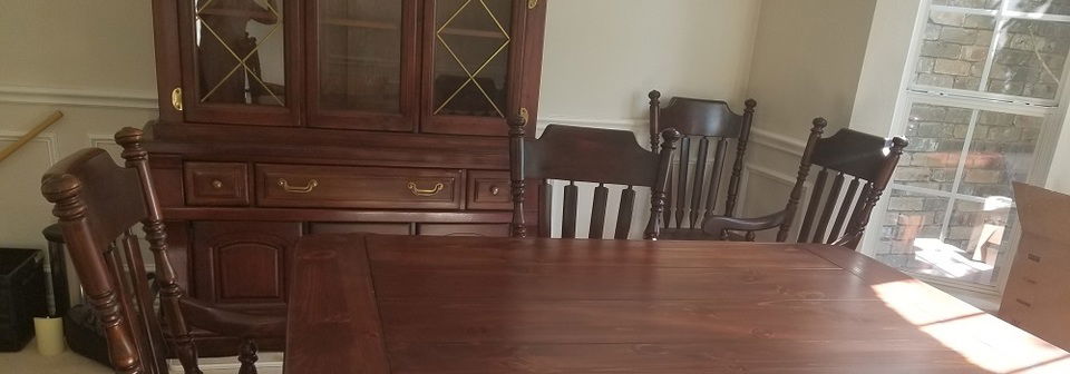 Diseño de interiores de casa con techo de madera rústica antes de la foto