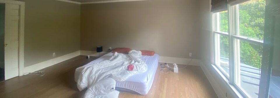 Diseño de dormitorio calmante y suave - Foto antes