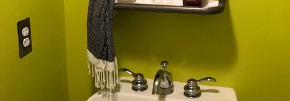 Baño en polvo audaz e impresionante - Foto antes