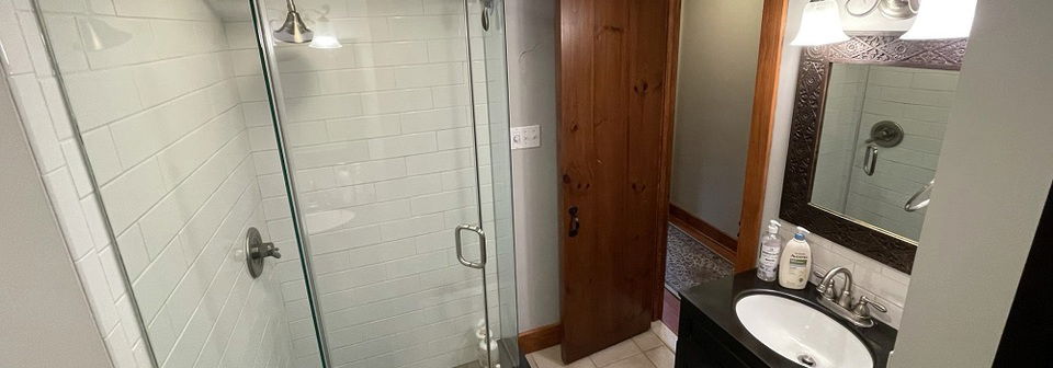 Baño de invitados Glam Ensuite - Foto antes
