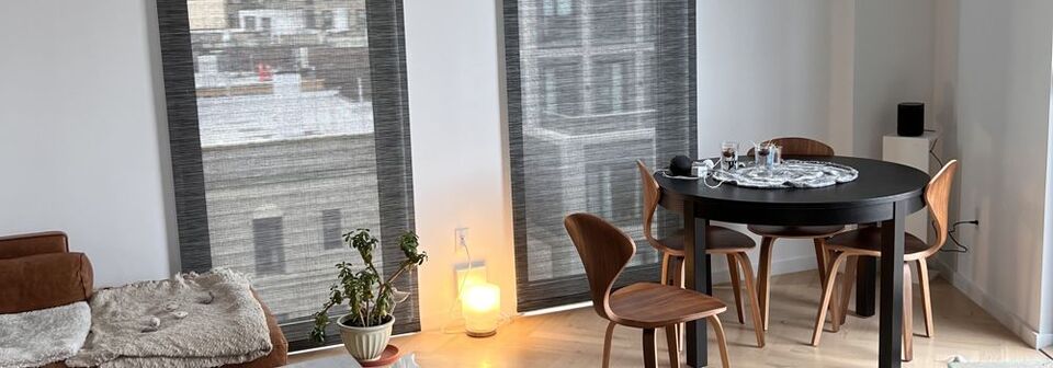 Transformación de Condominio Moderno: Estiloso y Funcional - Foto Antes