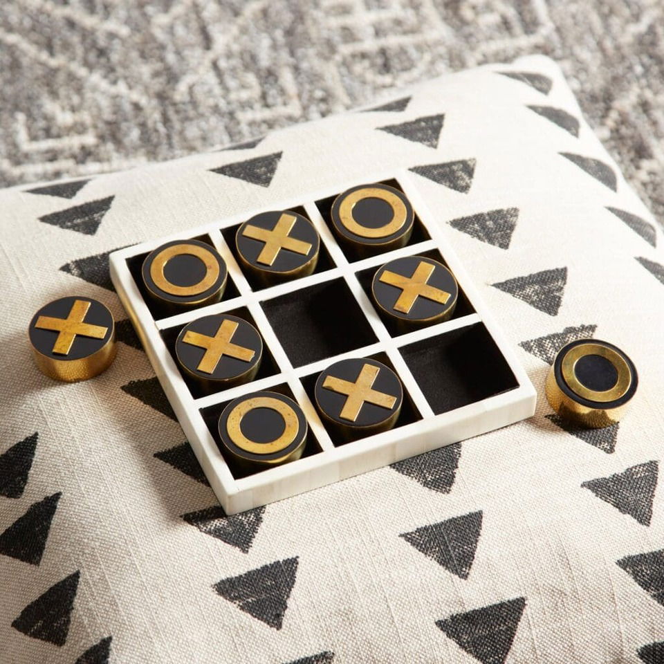 X & 0 Sculpture | Black – Gold – White large image 