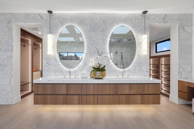Online design Modern Bathroom by Lori D. thumbnail
