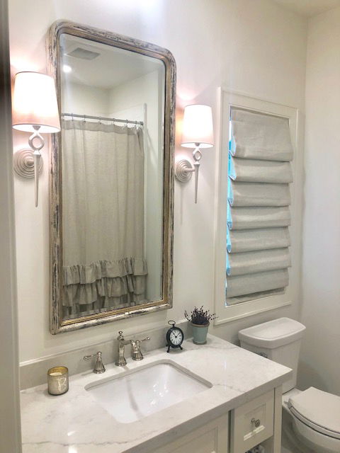 Online design Country/Cottage Bathroom by Berkeley H. thumbnail
