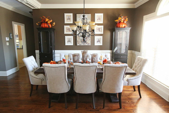 thanksgiving themed dining room
