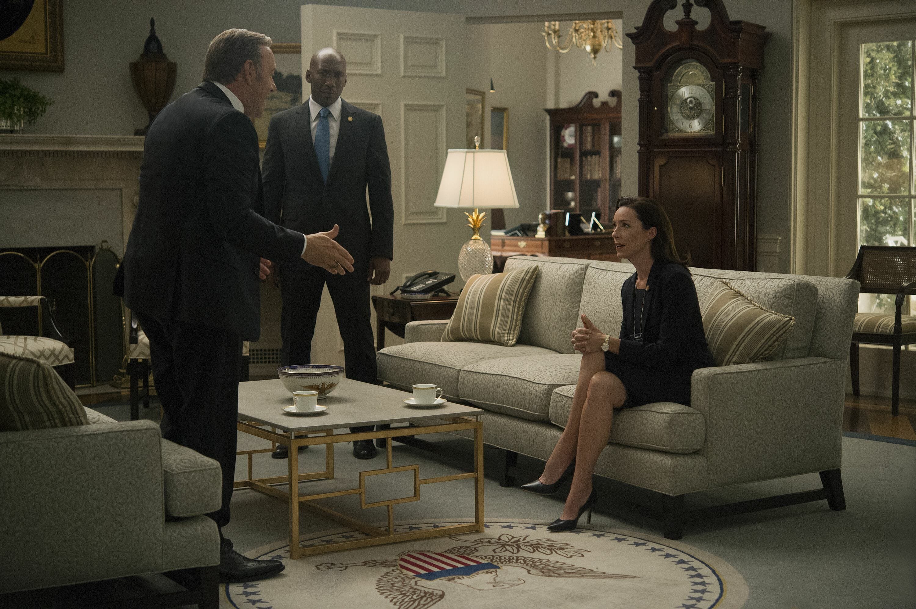 House Of Cards Holds A Winning Hand In Interior Design