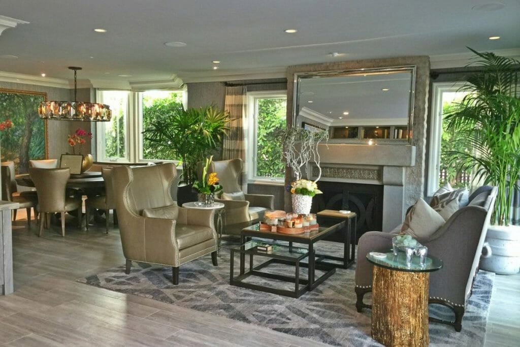 Glamorous Living Room Interior Design Help In San Diego 1024x683 