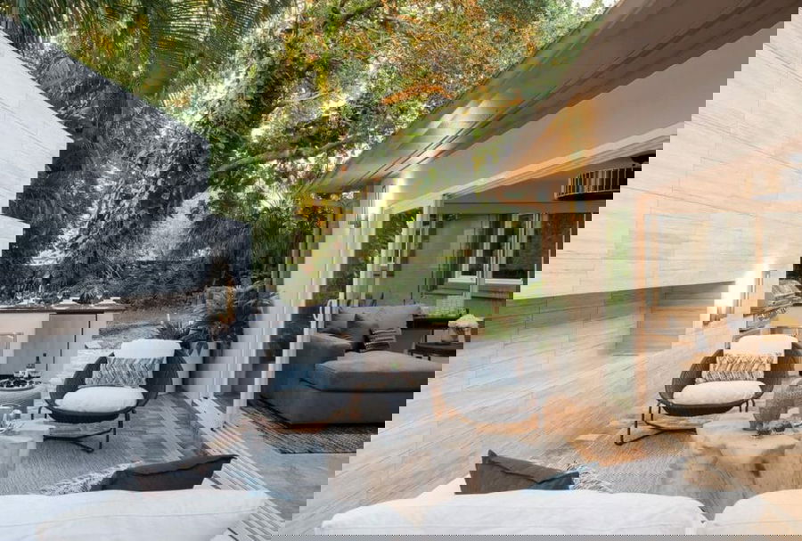 Contemporary Scandinavian backyard patio design ideas