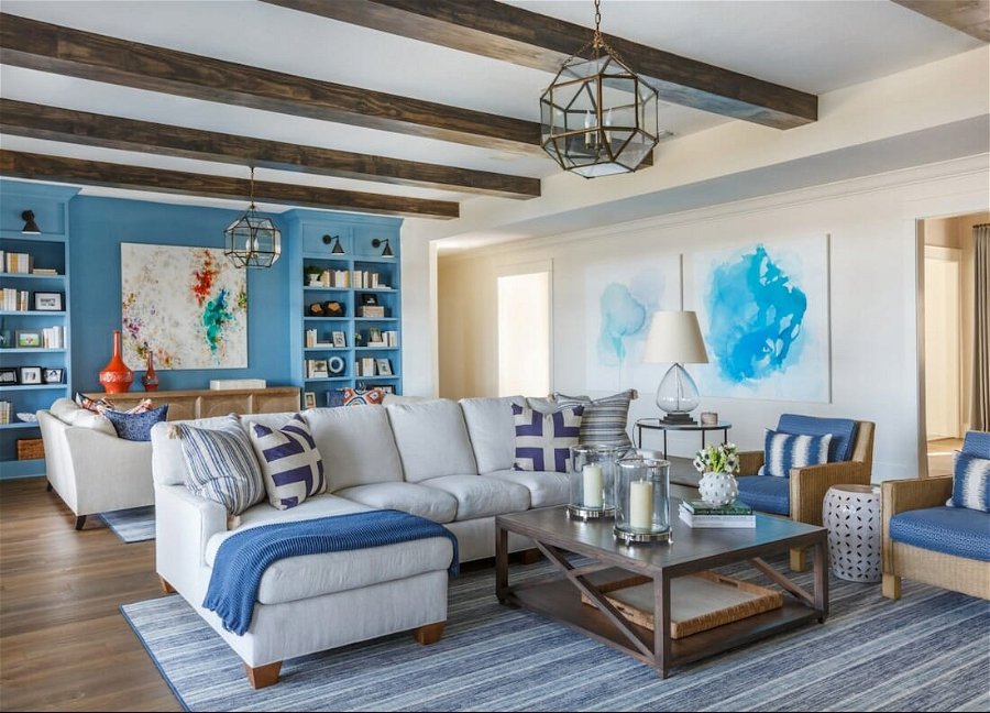 Vibrant transtitional living room by top Jacksonville intrior decorator Julie Schulte