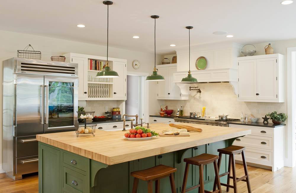 Green hues in modern farmhouse decor for kitchen