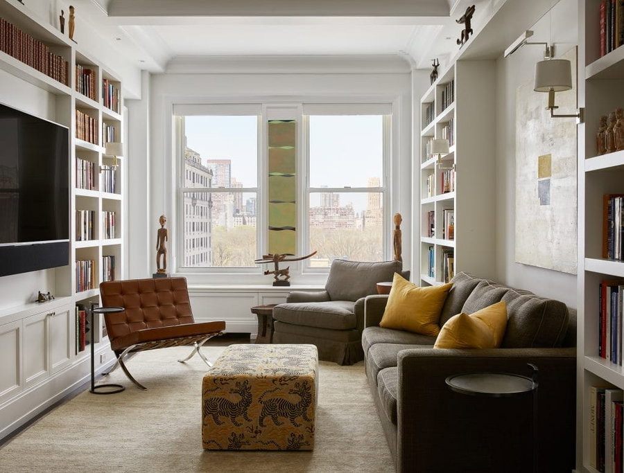 Furnishing ideas for a small apartment by Decorilla designer, Leonora M.