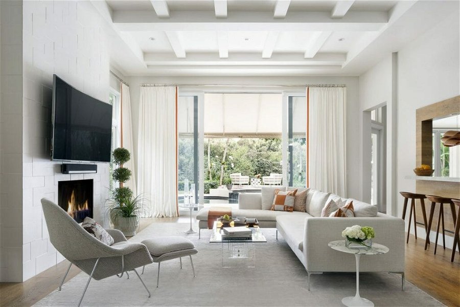 Modern high ceiling living room