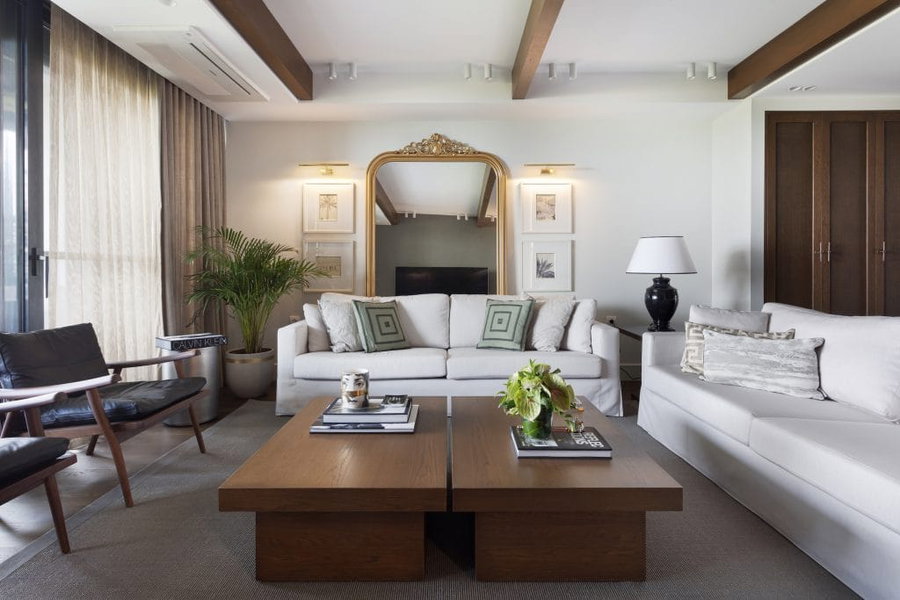 transitional interior by Decorilla designer, Meric S.