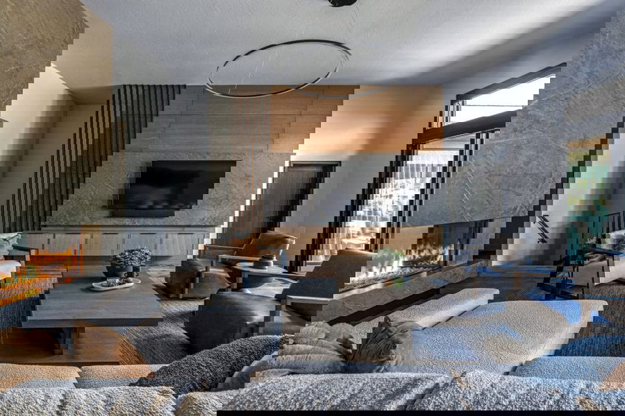 Masculine living room design by Decorilla desinger Danielle E. 